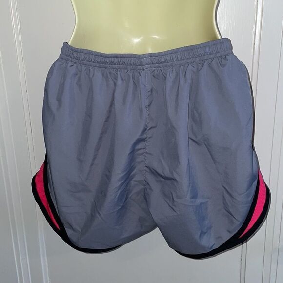 Nike gray polyester Dri Fit running shorts with pink trim - Picture 3 of 7